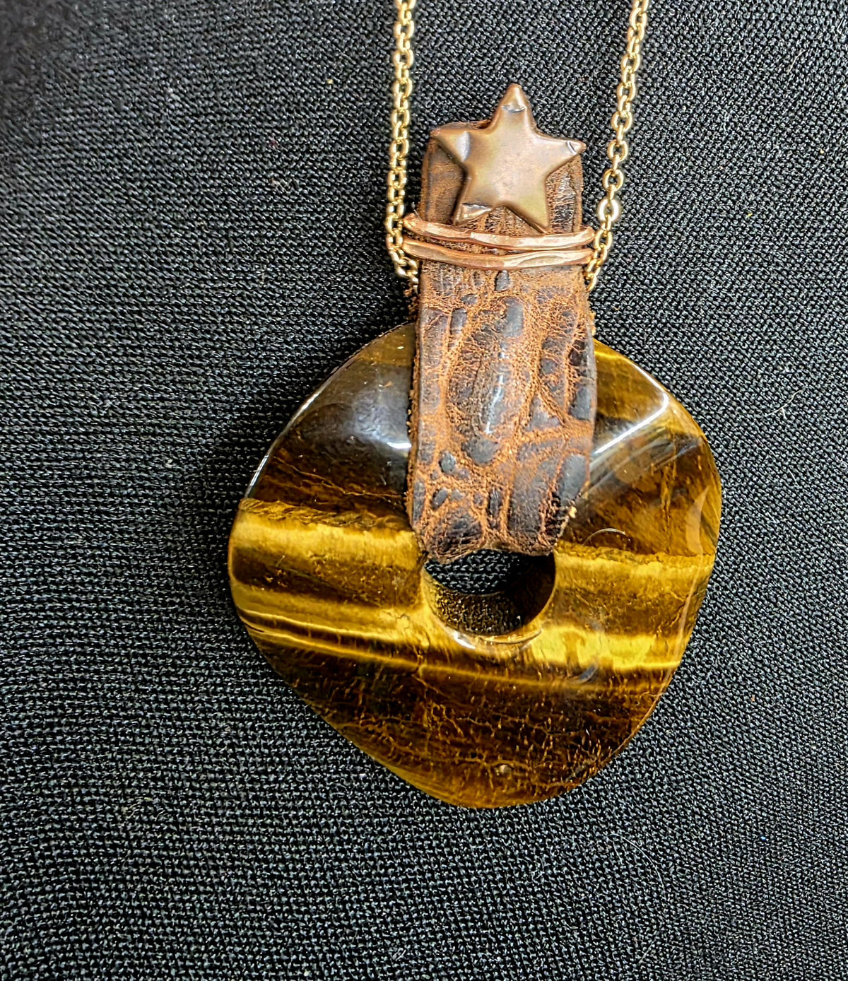 Wayfinder – UNBROKEN Tiger’s Eye Pendant Necklace, Handcrafted Copper & Leather Talisman, Rustic Warrior Jewelry, Grounding Stone Necklace