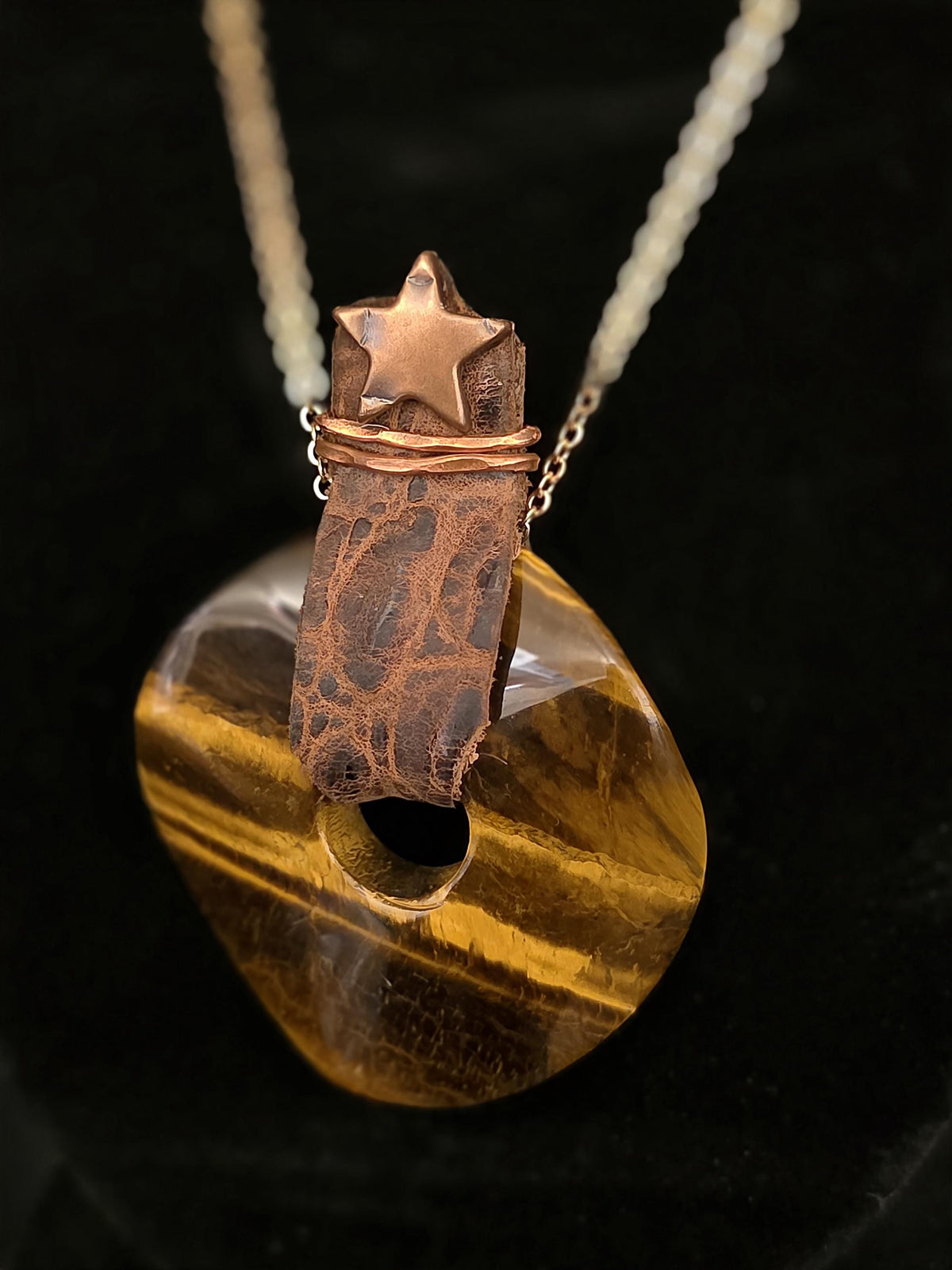 Wayfinder – UNBROKEN Tiger’s Eye Pendant Necklace, Handcrafted Copper & Leather Talisman, Rustic Warrior Jewelry, Grounding Stone Necklace