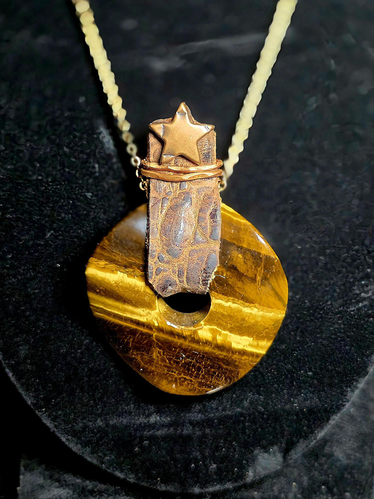 Wayfinder – UNBROKEN Tiger’s Eye Pendant Necklace, Handcrafted Copper & Leather Talisman, Rustic Warrior Jewelry, Grounding Stone Necklace